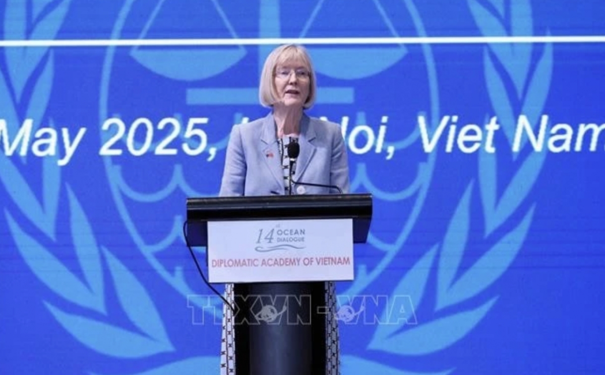 Australia hopes to see Vietnam continue to grow and prosper: ambassador